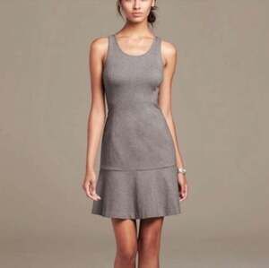 Banana Republic Sleeveless Gray Drop-Waist Ponte Dress, Size 0